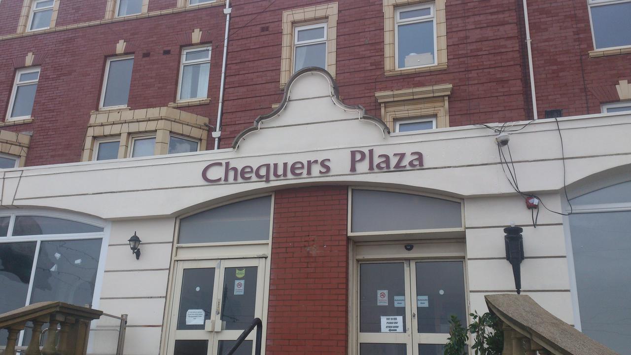 Chequers Plaza Hotel Блэкпул Экстерьер фото